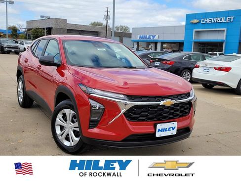 New 2026 Chevrolet Trax LS image 1