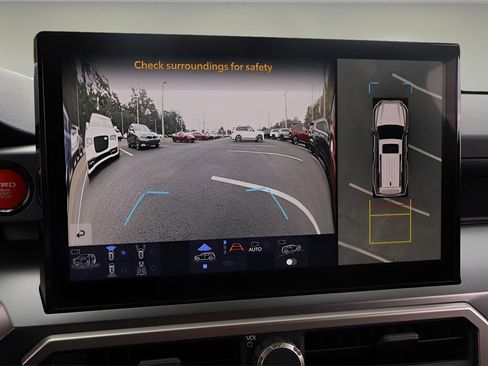 Certified 2025 Toyota 4Runner TRD Off-Road Premium image 27