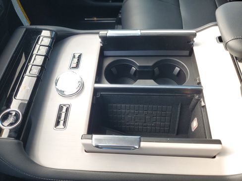 New 2025 Lincoln Navigator L Reserve w/ Jet Appearance Package image 26