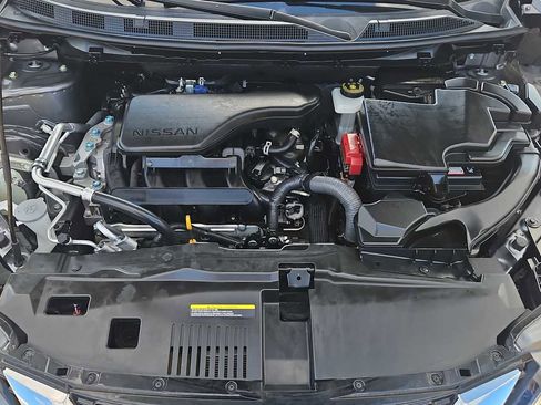 Used 2022 Nissan Rogue Sport SL image 17