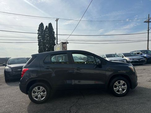 Used 2016 Chevrolet Trax LS w/ LPO, Cargo Package image 4