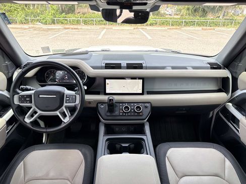 Used 2023 Land Rover Defender 110 X-Dynamic SE AWD/4WD image 15