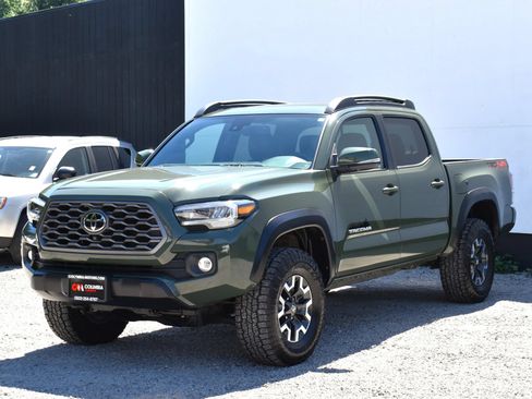 Used 2022 Toyota Tacoma TRD Off-Road w/ TRD Premium Off Road Package AWD/4WD image 36