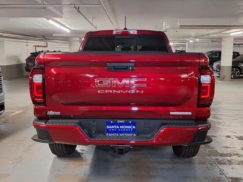 New 2026 GMC Canyon Elevation w/ Convenience Package image 9