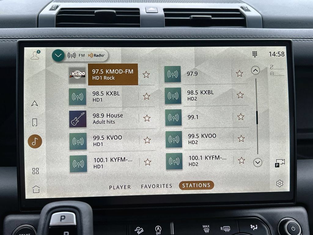 New 2026 Land Rover Defender 110 AWD/4WD image 24