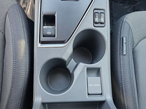 Certified 2025 Subaru Crosstrek 2.0i Premium image 32