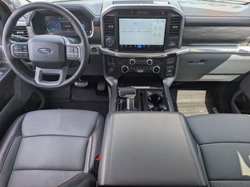 Used 2025 Ford F150 Lariat w/ Equipment Group 501A Mid image 8