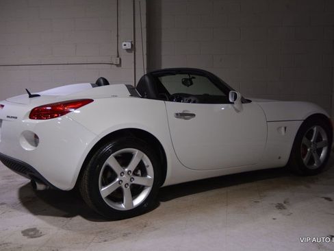 Used 2008 Pontiac Solstice Convertible w/ Premium Package image 30