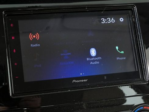 Used 2017 Nissan Rogue S image 13