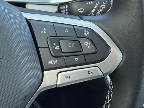 New 2026 Volkswagen Taos SE AWD/4WD image 11
