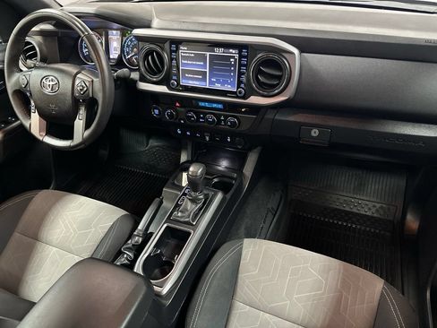 Used 2023 Toyota Tacoma TRD Sport w/ Technology Package AWD/4WD image 12