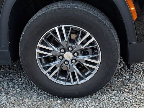Used 2024 Chevrolet Traverse LT FWD image 33