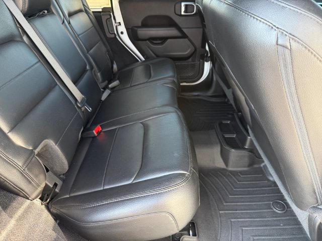 Used 2021 Jeep Wrangler Unlimited Sahara AWD/4WD image 11