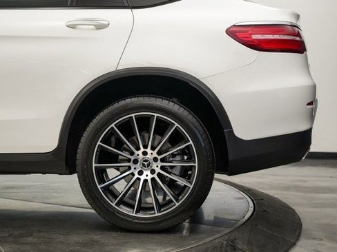 Used 2018 Mercedes-Benz GLC 300 4MATIC Coupe image 16