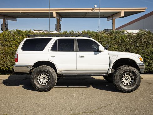 Used 1998 Toyota 4Runner SR5 image 4