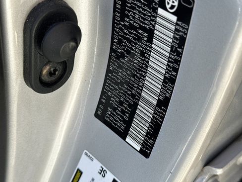 Used 2025 Toyota Corolla LE image 24