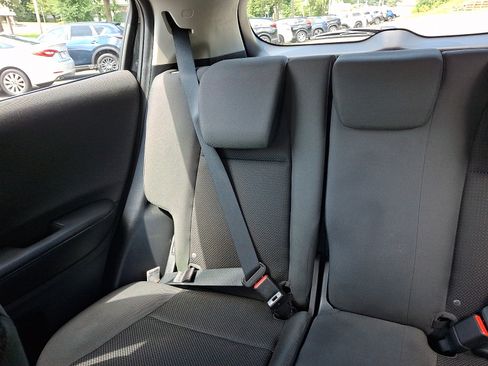Used 2020 Honda HR-V LX image 18