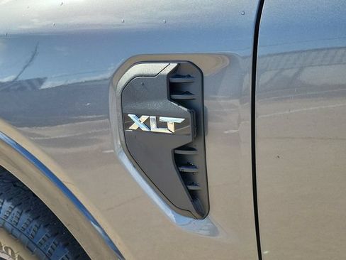 Used 2024 Ford Ranger XLT w/ Trailer Tow Package RWD image 8
