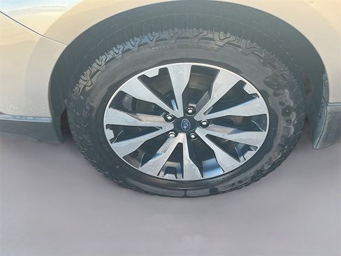 Used 2015 Subaru Outback 2.5i Limited image 32