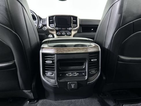 Used 2019 RAM 1500 Laramie AWD/4WD image 22
