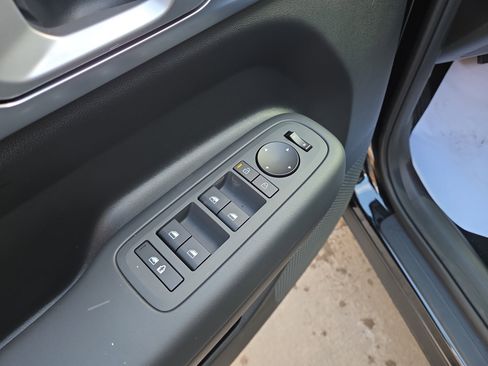 New 2026 Hyundai Santa Fe SE image 17