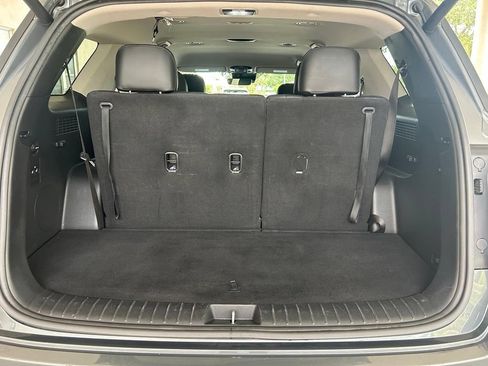 Used 2025 Hyundai Palisade SEL FWD image 30