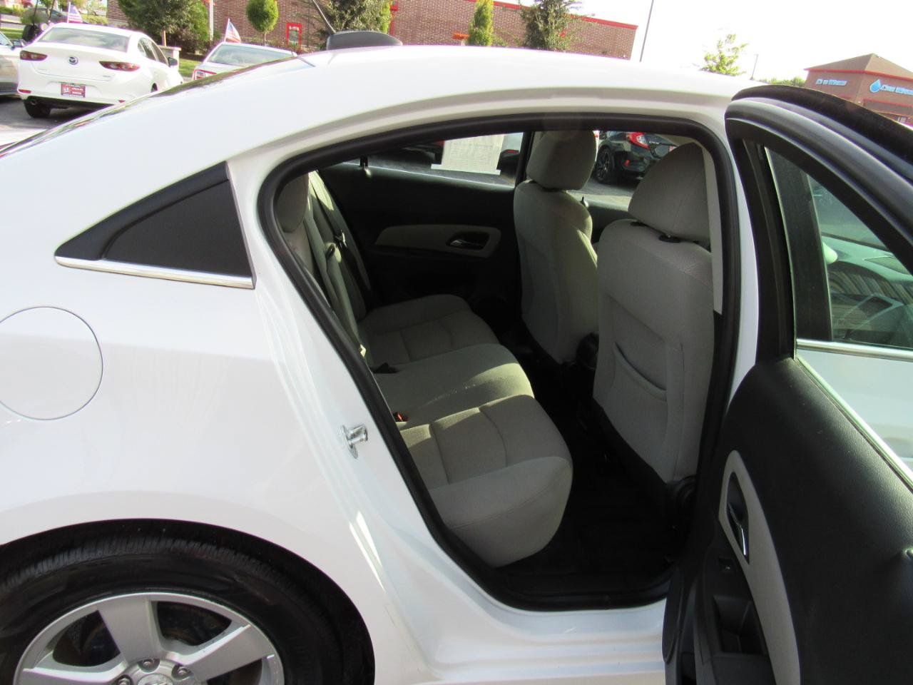 Used 2016 Chevrolet Cruze LT FWD image 29