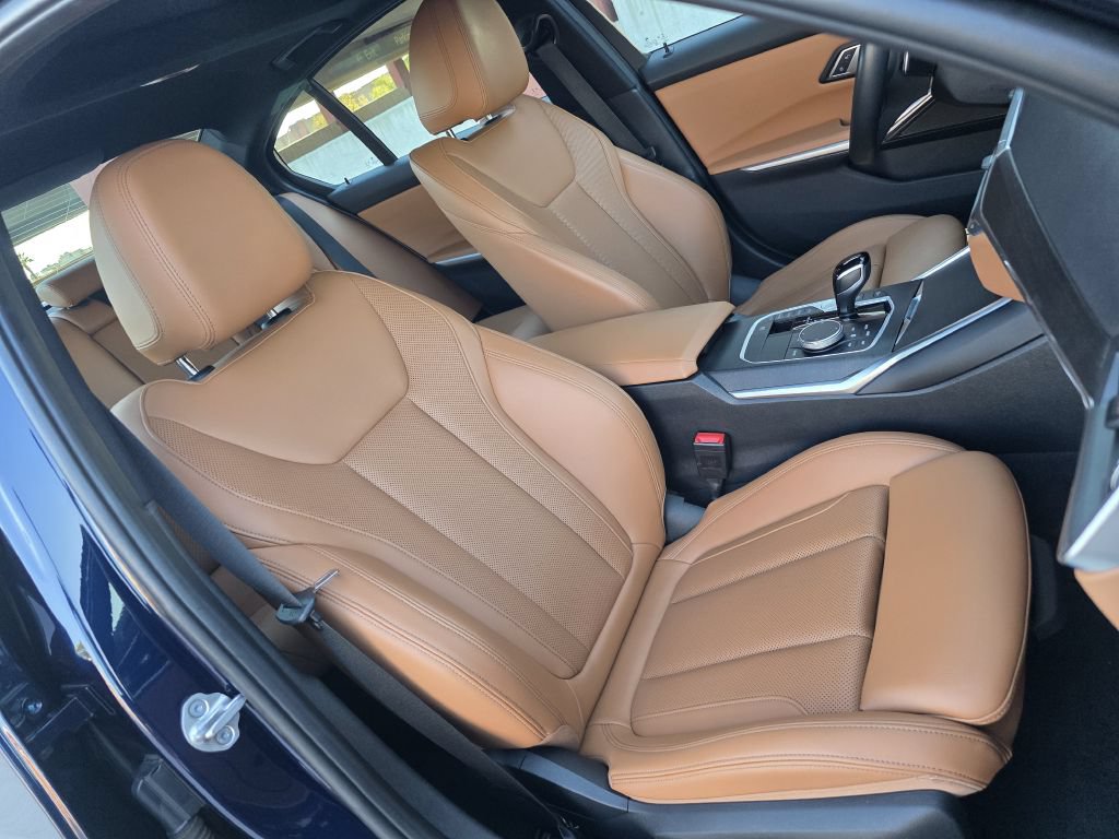 Used 2022 BMW M340i RWD image 21