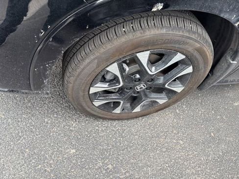 Used 2026 Honda HR-V EX-L image 11