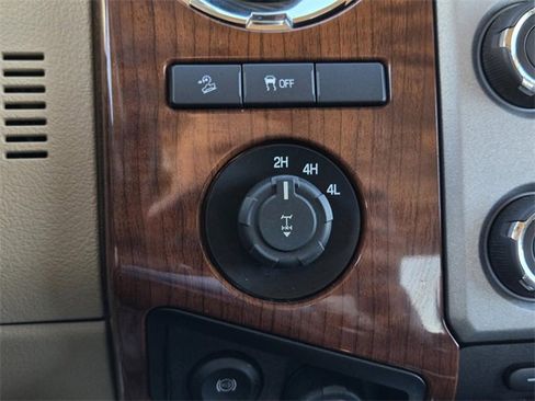 Used 2015 Ford F250 King Ranch w/ King Ranch w/Chrome Package image 14