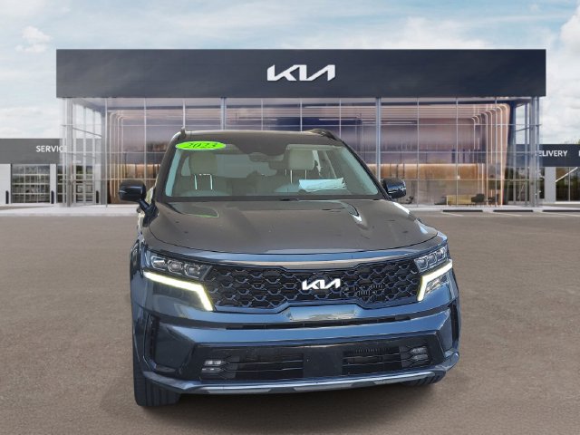Used 2023 Kia Sorento SX AWD/4WD image 2