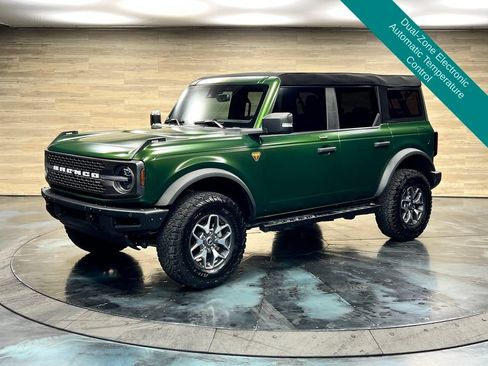 Used 2023 Ford Bronco Badlands AWD/4WD image 5