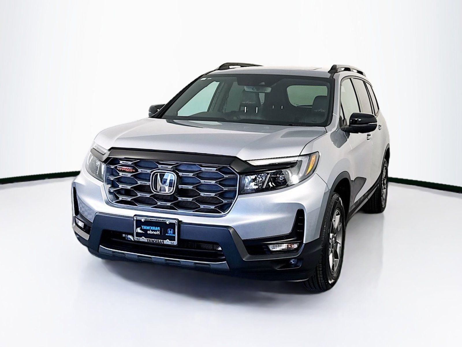Used 2023 Honda Passport TrailSport image 3