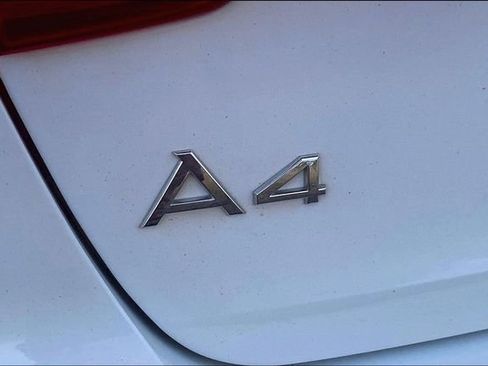 Used 2017 Audi A4 2.0T allroad Premium Plus w/ Premium Plus Package image 8