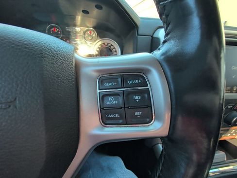 Certified 2017 RAM 1500 Laramie w/ Convenience Group image 18