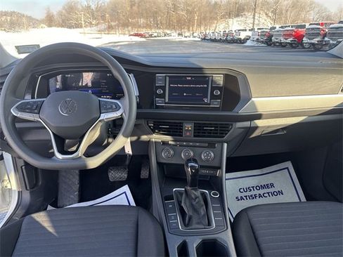 Used 2023 Volkswagen Jetta S image 21