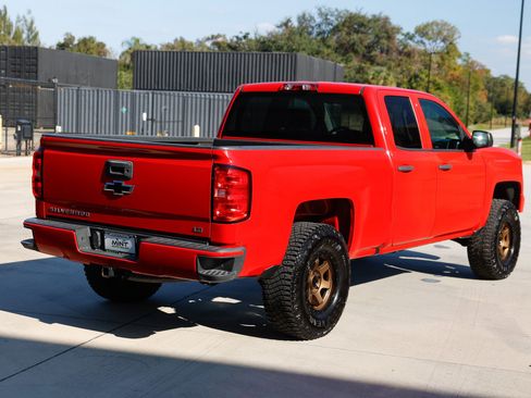 Used 2019 Chevrolet Silverado 1500 Custom w/ Custom Convenience Package image 16