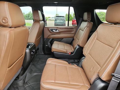 Used 2022 Chevrolet Tahoe High Country image 9