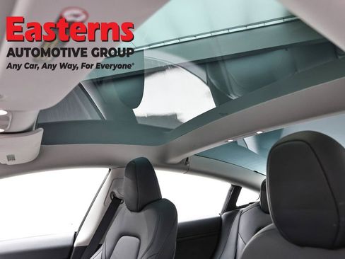 Used 2023 Tesla Model 3 Standard Range image 29