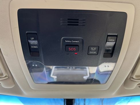 Used 2017 Lexus NX 200t FWD w/ Premium Package image 28