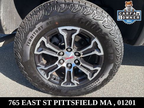 Used 2024 GMC Canyon AT4 image 27