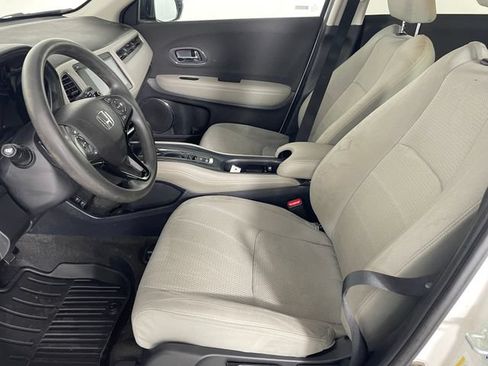 Used 2022 Honda HR-V EX image 2