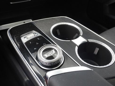 Used 2024 Cadillac Lyriq Luxury RWD image 63
