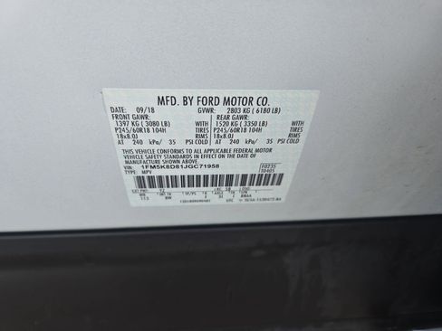 Certified 2018 Ford Explorer XLT image 30