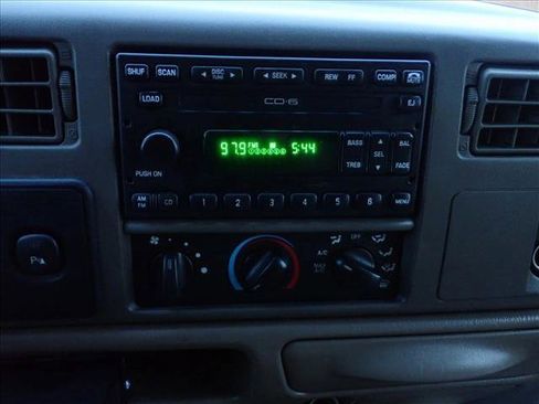 Used 2001 Ford F250 Lariat image 16