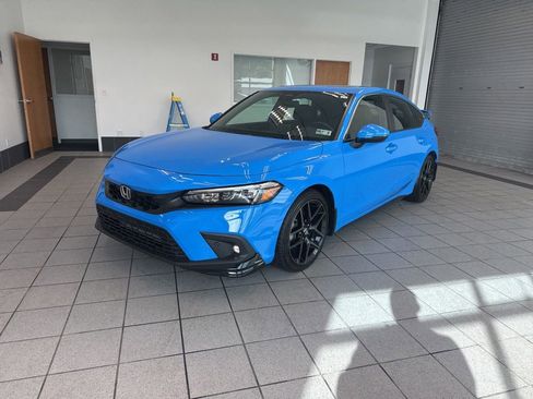 Used 2024 Honda Civic Sport Touring image 8