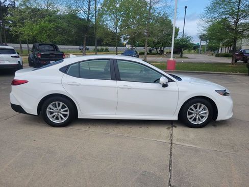 Certified 2025 Toyota Camry LE FWD image 8