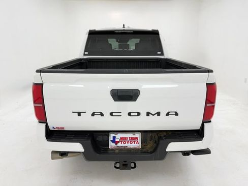 Used 2024 Toyota Tacoma SR5 RWD image 39