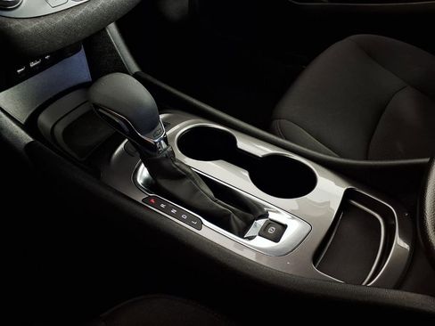 Used 2025 Chevrolet Malibu LS FWD image 20