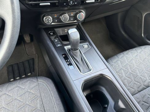 Certified 2025 Nissan Kicks SV FWD image 21